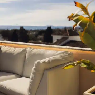 Remarkable triplex penthouse in the heart of Nueva Andalucía, Marbella Picture 42