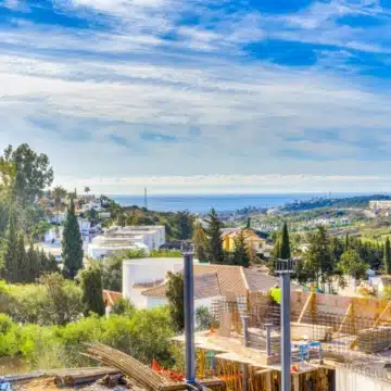 Building Plot in a growing residential area of Estepona with sea and golf views Picture 16