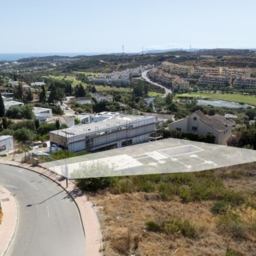 Building Plot in a growing residential area of Estepona with sea and golf views Picture 21