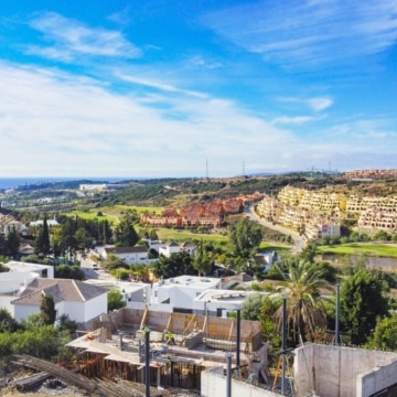 Building Plot in a growing residential area of Estepona with sea and golf views Picture 6