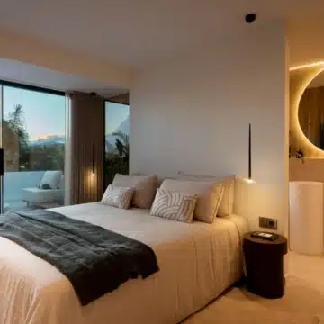 Cozy three bedroom townhouse ideally located in Aloha, Nueva Andalucia Picture 11