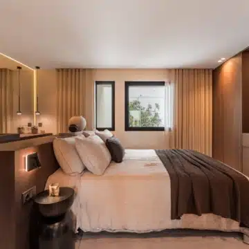 Cozy three bedroom townhouse ideally located in Aloha, Nueva Andalucia Picture 3