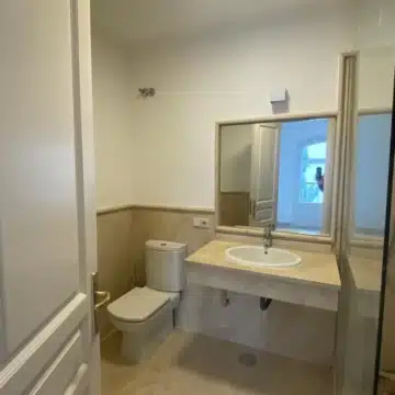 Charming Townhouse in the picturesque pueblo of La Perla de la Heredia, Benahavís Picture 13