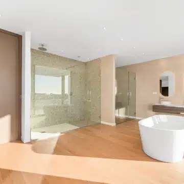 Dream villa with brilliant architecture in the prestigious Paraíso Alto, Benahavis Picture 11