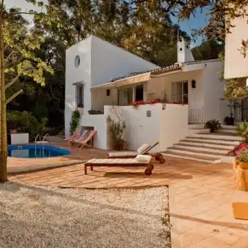Andalusian-Style four bedroom villa in a peaceful area of El Padron, Estepona Picture 15