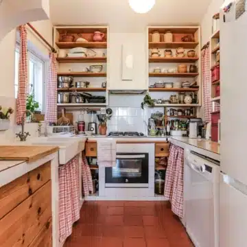 Andalusian-Style four bedroom villa in a peaceful area of El Padron, Estepona Picture 10