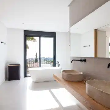 Andalusian Masterpiece with panoramic sea views in Los Flamingos, Benahavís Picture 14
