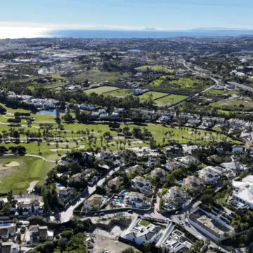 Beautifully designed villa nestled within the exclusive Marein Natura development in Nueva Andalucia, Marbella Picture 12