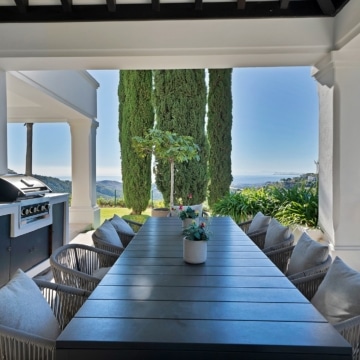 Andalusían-style five bedroom villa with panoramic sea views in Monte Mayor, Benahavís Picture 69
