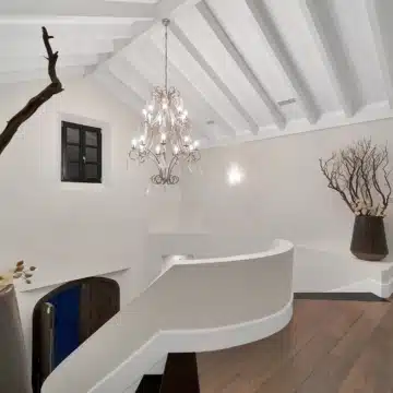 Andalusían-style five bedroom villa with panoramic sea views in Monte Mayor, Benahavís Picture 6