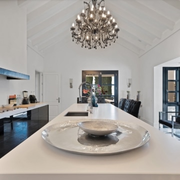 Andalusían-style five bedroom villa with panoramic sea views in Monte Mayor, Benahavís Picture 29