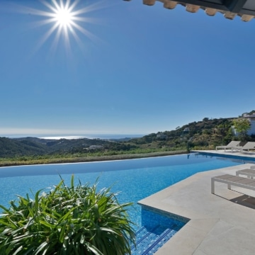 Andalusían-style five bedroom villa with panoramic sea views in Monte Mayor, Benahavís Picture 86