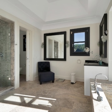 Andalusían-style five bedroom villa with panoramic sea views in Monte Mayor, Benahavís Picture 62