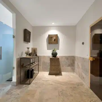 Andalusían-style five bedroom villa with panoramic sea views in Monte Mayor, Benahavís Picture 38