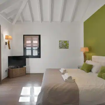 Andalusían-style five bedroom villa with panoramic sea views in Monte Mayor, Benahavís Picture 44