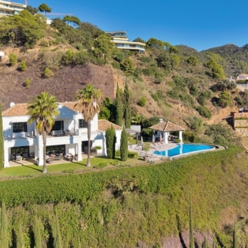 Andalusían-style five bedroom villa with panoramic sea views in Monte Mayor, Benahavís Picture 106