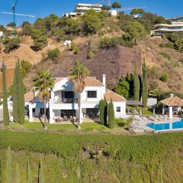 Andalusían-style five bedroom villa with panoramic sea views in Monte Mayor, Benahavís Picture 107