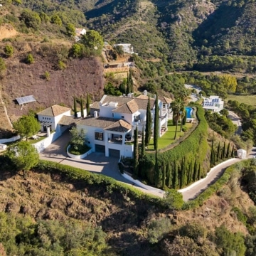 Andalusían-style five bedroom villa with panoramic sea views in Monte Mayor, Benahavís Picture 115