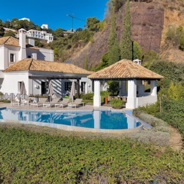 Andalusían-style five bedroom villa with panoramic sea views in Monte Mayor, Benahavís Picture 119