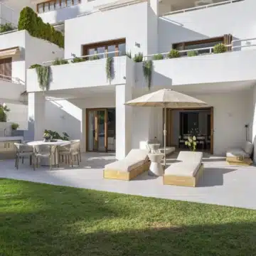 Four bedroom duplex in the gated community of Alcores del Golf, Nueva Andalucia Picture 2