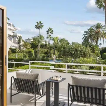 Four bedroom duplex in the gated community of Alcores del Golf, Nueva Andalucia Picture 19