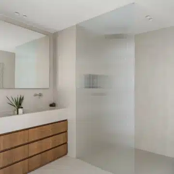 Four bedroom duplex in the gated community of Alcores del Golf, Nueva Andalucia Picture 20