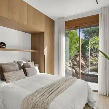 Four bedroom duplex in the gated community of Alcores del Golf, Nueva Andalucia Picture 6