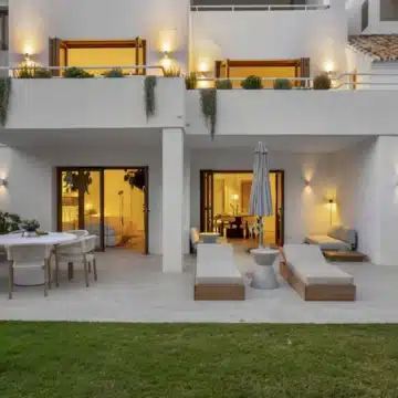 Four bedroom duplex in the gated community of Alcores del Golf, Nueva Andalucia Picture 3