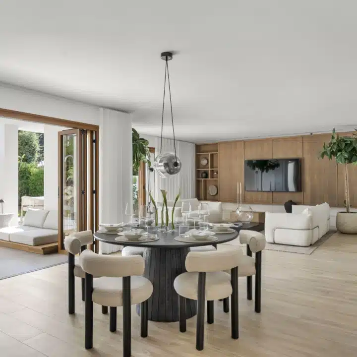 Four bedroom duplex in the gated community of Alcores del Golf, Nueva Andalucia Picture