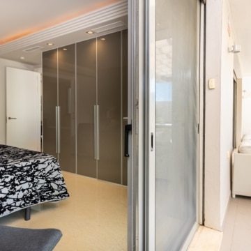 Modern three bedroom groundfloor apartment in Los Arrayanes Golf, Benahavis Picture 15