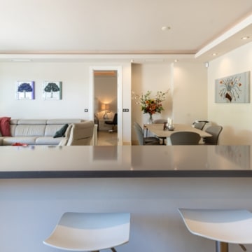 Modern three bedroom groundfloor apartment in Los Arrayanes Golf, Benahavis Picture 9