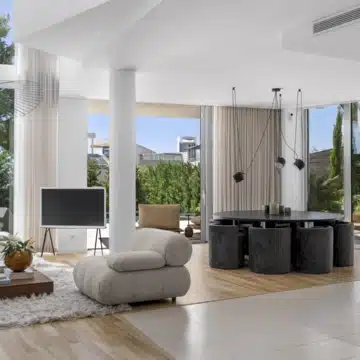 Semi-detached house in the prestigious area of ​​Sierra Blanca, Marbella Picture 4