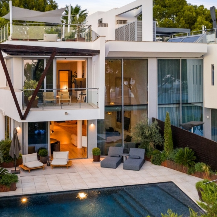 Semi-detached house in the prestigious area of ​​Sierra Blanca, Marbella Picture