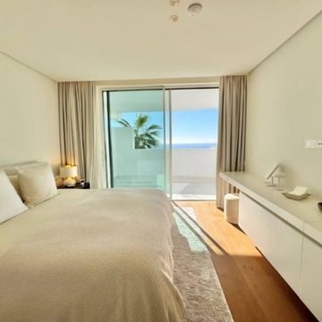 Three bedroom luxury apartment with breathtaking sea views in Plao Alto, Ojen Picture 21