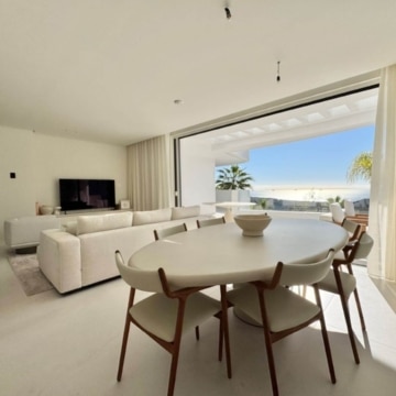 Three bedroom luxury apartment with breathtaking sea views in Plao Alto, Ojen Picture 23