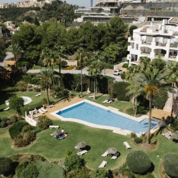 Recently renovated three bedroom penthouse in Altos de la Quinta, Benahavis Picture 0