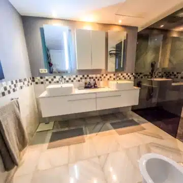 Exceptional penthouse set on the peaceful hills with panoramic views in Monte Halcones, Benahavís Picture 29