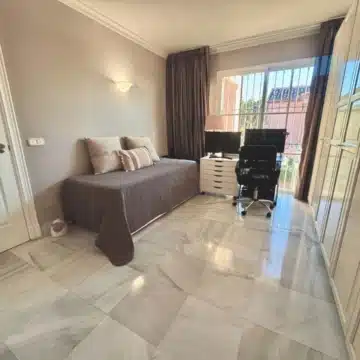 Exceptional penthouse set on the peaceful hills with panoramic views in Monte Halcones, Benahavís Picture 34
