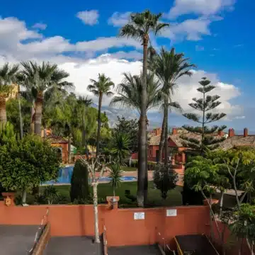Exceptional penthouse set on the peaceful hills with panoramic views in Monte Halcones, Benahavís Picture 38