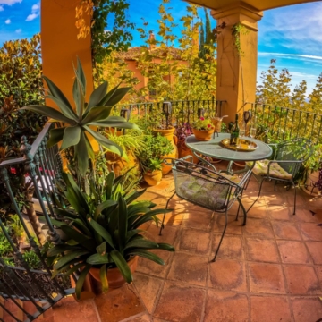 Exceptional penthouse set on the peaceful hills with panoramic views in Monte Halcones, Benahavís Picture 12