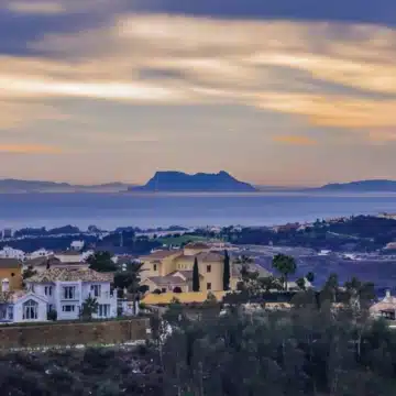 Exceptional penthouse set on the peaceful hills with panoramic views in Monte Halcones, Benahavís Picture 45