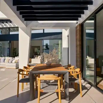 Modern villa located in a prime location of Los Naranjos, Nueva Andalucía Picture 4