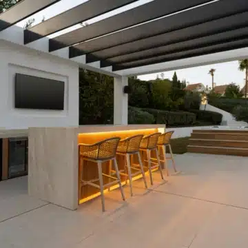 Modern villa located in a prime location of Los Naranjos, Nueva Andalucía Picture 7