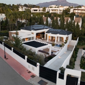 Modern villa located in a prime location of Los Naranjos, Nueva Andalucía Picture 26