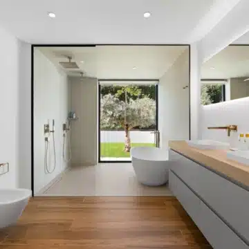 Modern villa located in a prime location of Los Naranjos, Nueva Andalucía Picture 10