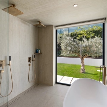 Modern villa located in a prime location of Los Naranjos, Nueva Andalucía Picture 11