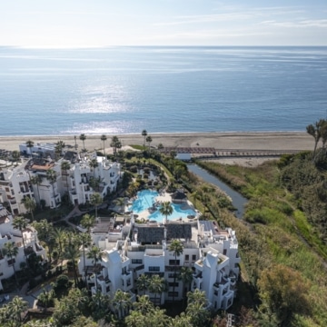 Ground-floor apartment with stunning open views in Bahía del Velerín, Estepona Picture 49