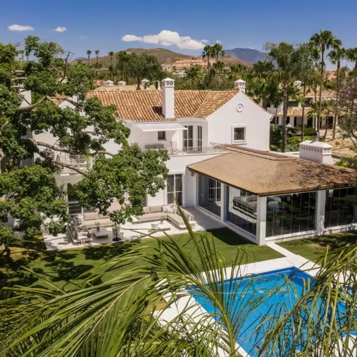 Majestic villa with elegant interiors and inviting outdoor spaces in La Cerquilla, Nueva Andalucia Picture