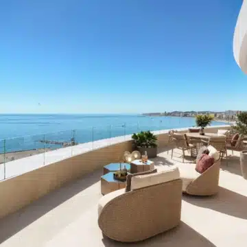 Óleo – Two bedroom apartment with stunning sea views in Carvajal, Fuengirola Picture 13