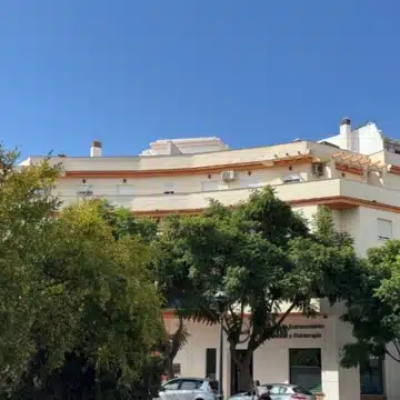 Exceptional 4-bedroom penthouse in the heart of Estepona Center Picture 10